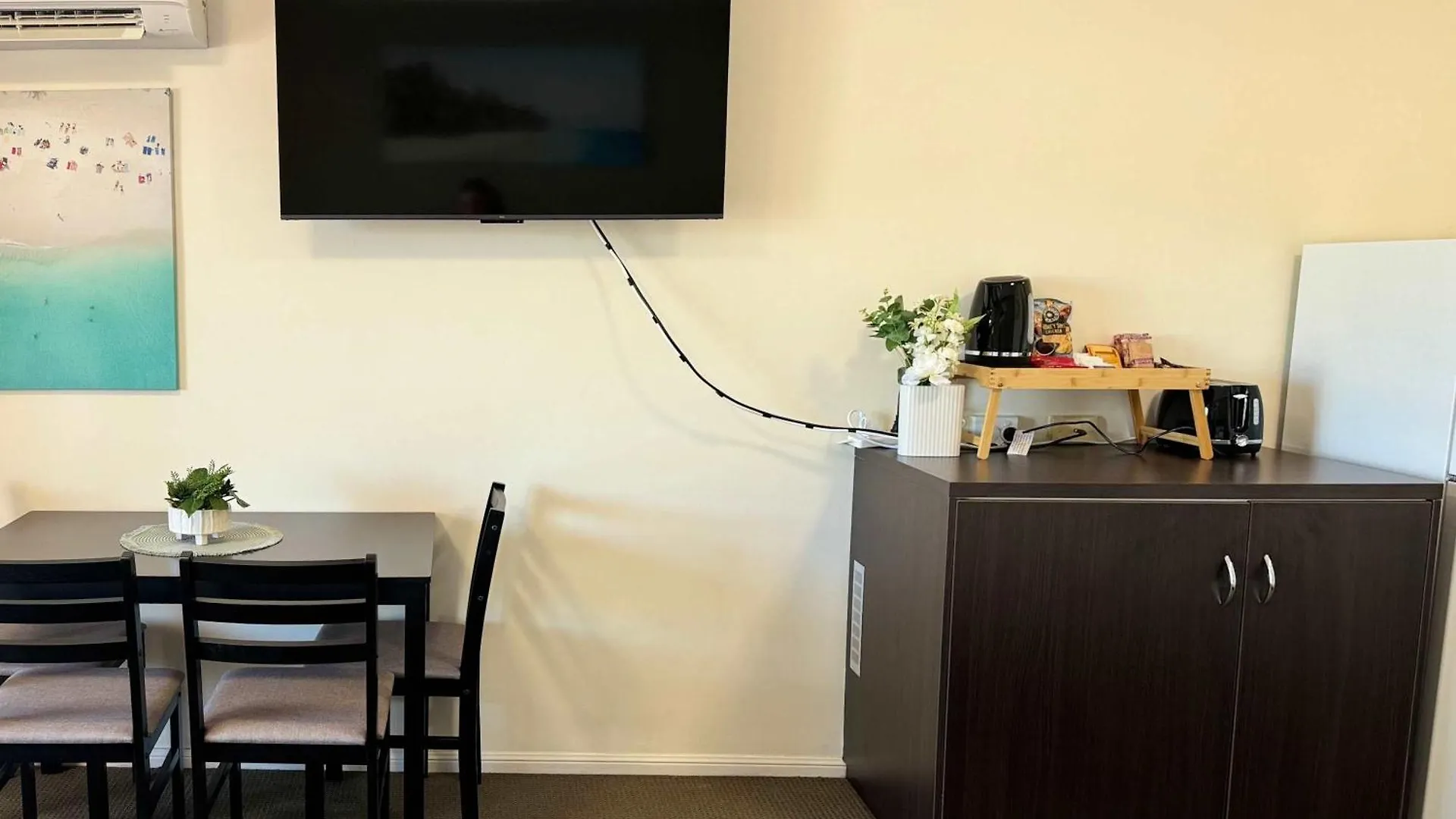 Marina View Studio - Steps Away From Cbd, Ferry & Stadium Townsville
